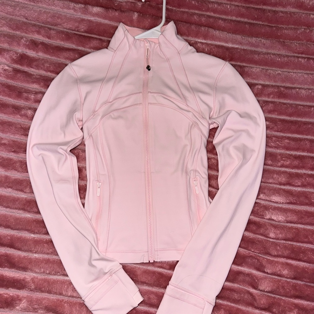 Lululemon Women's Define Cropped Jacket Nulu Strawberry Milkshake
